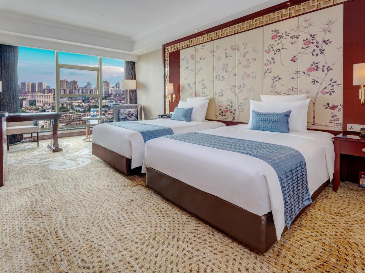 Days Hotel & Suites China Town---Five Minutes To Reach Changsha Station, The Metro Line 2 & Line 6 Are Nearby,Free Gym & Laundromat,Chinese And Western Buffet Breakfast Is Offered On The 31St Floor Exterior foto