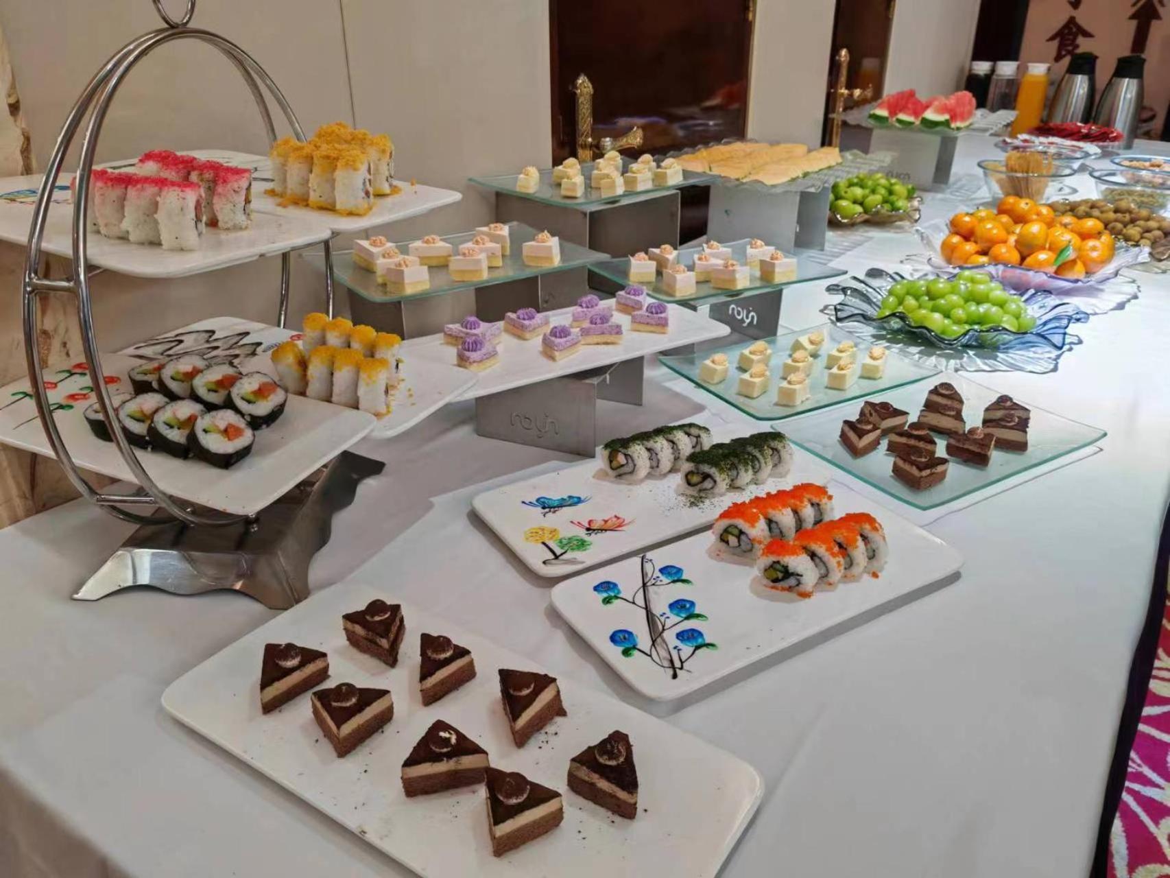 Days Hotel & Suites China Town---Five Minutes To Reach Changsha Station, The Metro Line 2 & Line 6 Are Nearby,Free Gym & Laundromat,Chinese And Western Buffet Breakfast Is Offered On The 31St Floor Exterior foto